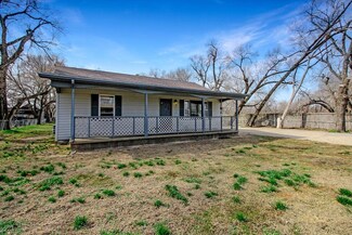 829 W 55th St S, Wichita, KS 67217