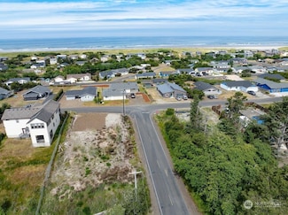 32112 J Place, Ocean Park, WA 98640