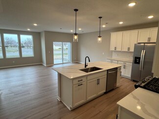 21926 Harvest Ave, Rogers, MN 55374
