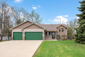 2884 95th Ave NE, Minneapolis, MN 55449