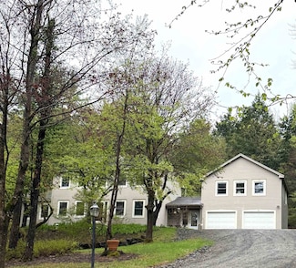 82 Hiram Atkins Byway, Hartford, VT 05001