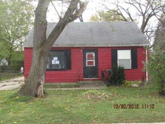 1112 Plum St, Aurora, IL 60506