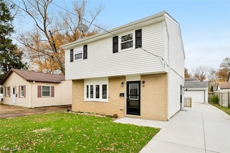 126 Plymouth Rd, Eastlake, OH 44095