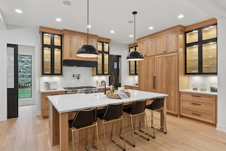 5924 Drew Ave S, Edina, MN 55410