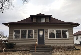 302 N York St, Monroe, IA 50170