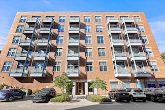949 W Madison St Unit B406, Chicago, IL 60607