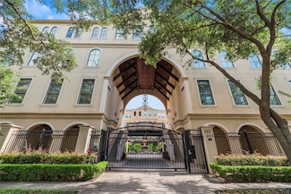 624 Harold St, Houston, TX 77006