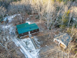 286 Lakeshore Dr, Leeds, ME 04263