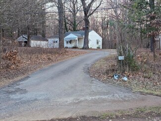 1053 Bridger Ln, Forest, VA 24551
