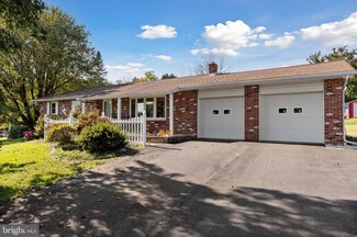 884 Englesville Hill Rd, Boyertown, PA 19512