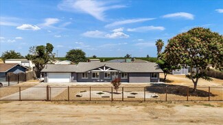 4288 Merritt Dr, Traver, CA 93673