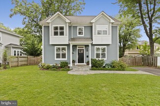6716 Westlawn Dr, Falls Church, VA 22042