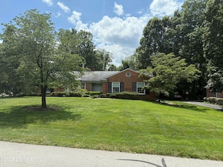 2102 Northfield Dr, Louisville, KY 40222
