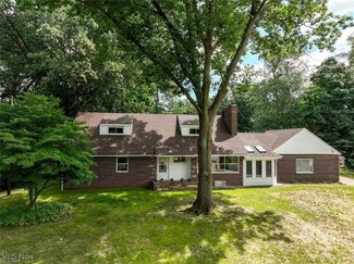 2911 Degruchy Dr, Silver Lake, OH 44224