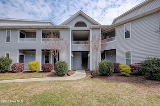 4126 Breezewood Dr Unit 101, Wilmington, NC 28412