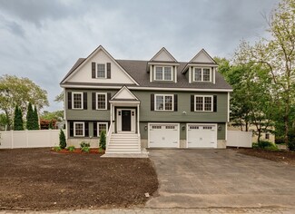 34 Torre St, Reading, MA 01867