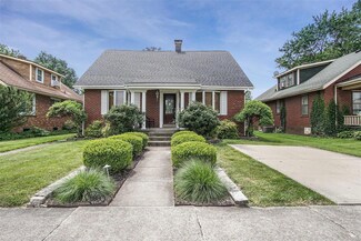 1404 6th St, Highland, IL 62249