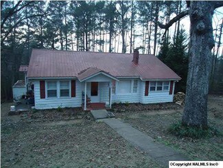 410 Aderholt St, Gadsden, AL 35905