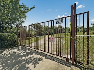 1702 Seale St, Dallas, TX 75208