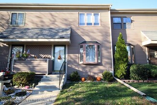 7 Cypress Loop Unit F88, Staten Island, NY 10309