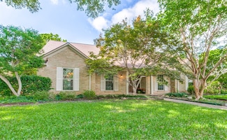 2716 Mollimar Dr, Plano, TX 75075