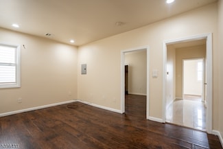 467 Hawthorne Ave Unit 2, Newark, NJ 07112