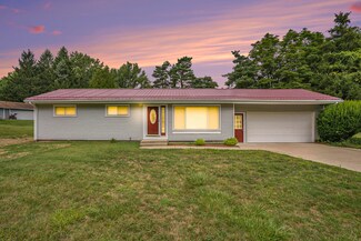 74020 15th Ave, South Haven, MI 49090