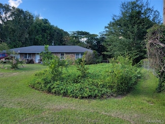 1953 Will Logan Rd, Ozark, AL 36360