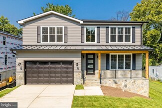 2050 Pimmit Dr, Falls Church, VA 22043