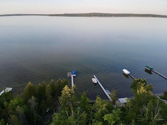 3206 Hidden Ridge Rd, Alanson, MI 49706
