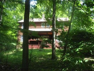 168 Warren Rd, Brimfield, MA 01010