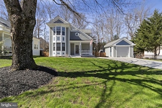 11980 Holly View Dr, Woodbridge, VA 22192