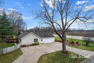 1276 Lake Michigan Dr NW, Grand Rapids, MI 49534