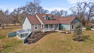 20735 Dempsey Rd, Leavenworth, KS 66048