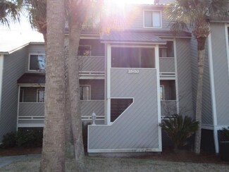 29 Mariners Cay Rd, Folly Beach, SC 29439
