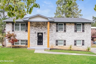 2823 Ithaca Dr, Knoxville, TN 37918