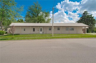 510 E Prospect St, Cameron, MO 64429