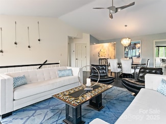 1901 Timber Trail, Asheville, NC 28804