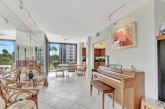 6875 Willow Wood Dr Unit 2032, Boca Raton, FL 33434