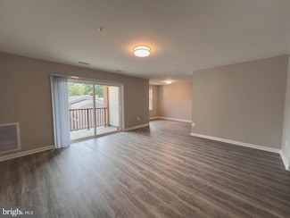 826 Quince Orchard Blvd Unit 202, Gaithersburg, MD 20878
