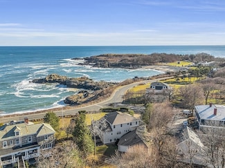 3 Cliff St, Nahant, MA 01908