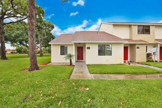 5108 Pier Dr, Greenacres, FL 33463