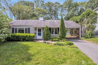 4 Dayton Rd, Edison, NJ 08817