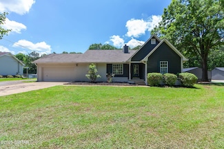 69 Sanders Rd, Humboldt, TN 38343