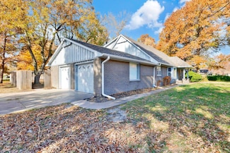 1601 Terrace Dr, Newton, KS 67114