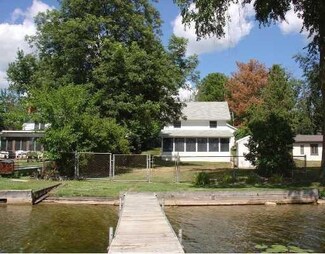 5274 Happy Hollow Dr, Manchester, MI 48158