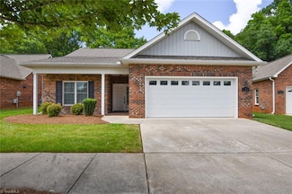 173 Broad Meadow Ct, Rural Hall, NC 27045