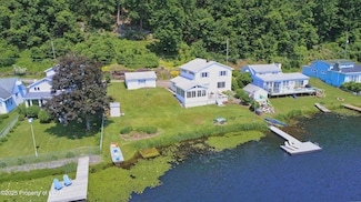 189 Oliver Rd, Sweet Valley, PA 18656