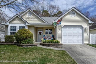 123 Valley Forge Dr, Little Egg Harbor Township, NJ 08087