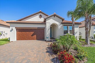 17216 Star Banks St, Wimauma, FL 33598